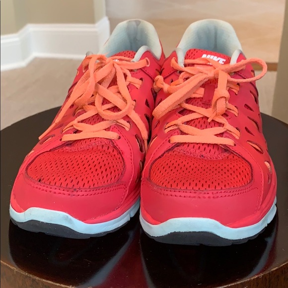 Nike Shoes - Nike Dual Fusion Running Sneakers